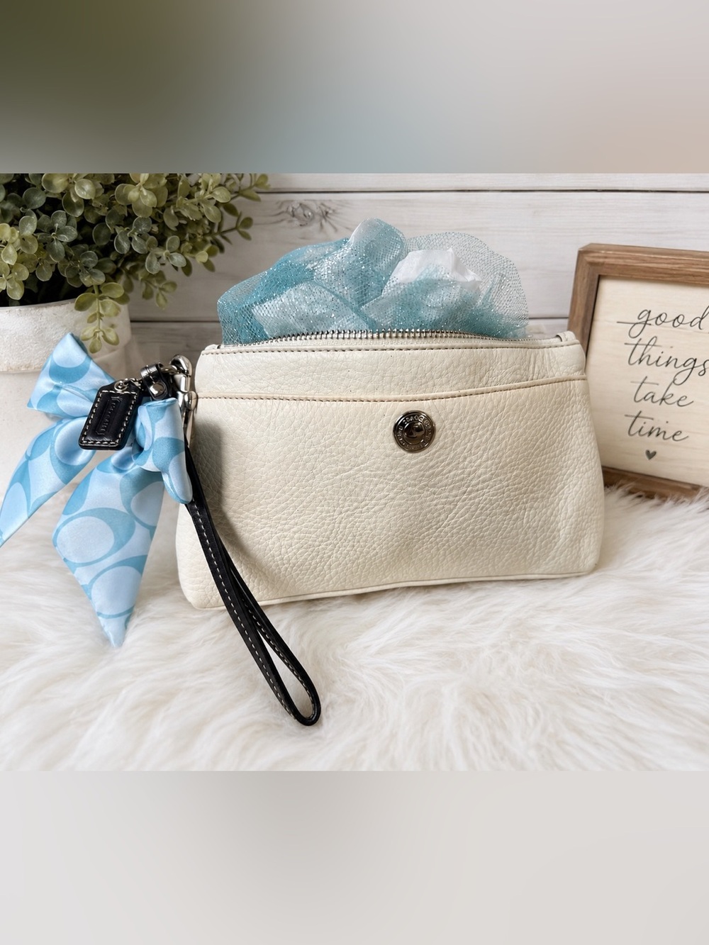 Coach Chalk Ivory Soft Pebble Leather Zip Wristlet Clutch w/ Pocket & Scarf